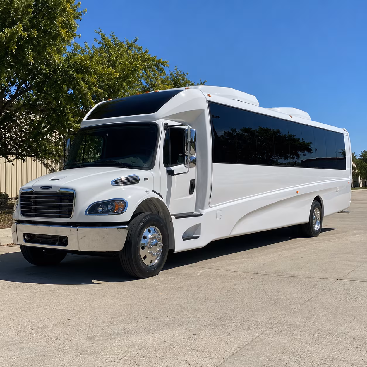 framingham 30 passenger minibus