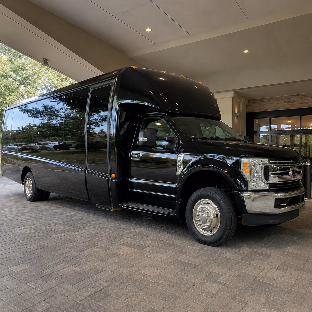 rent a minibus in framingham for a smooth prom night ride